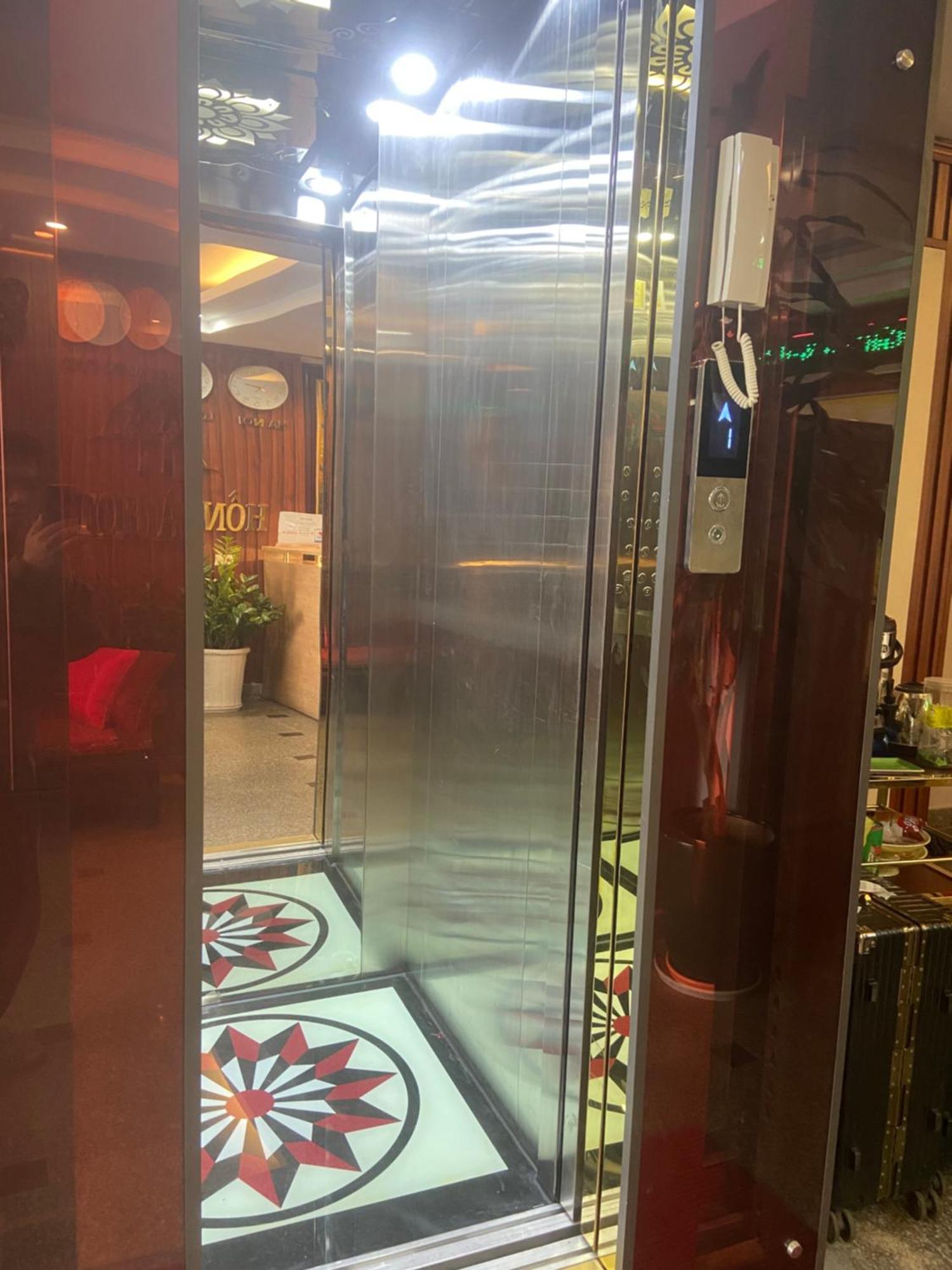Hong Ha Airport Hotel Thach Loi ภายนอก รูปภาพ